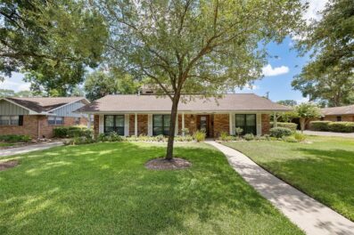 1318 Seaspray Court